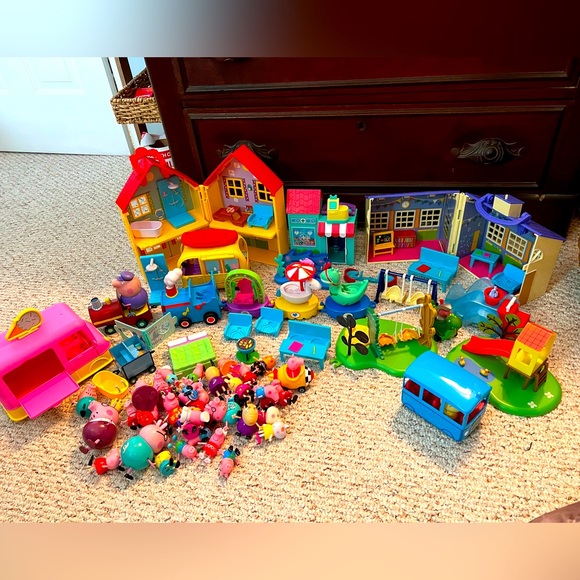 Peppa Pig Other - RESERVED!    BIG Peppa Pig Bundle